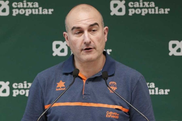 Ponsarnau analiza la plantilla: “Este grupo pronto será equipo, con buenas calidades para competir