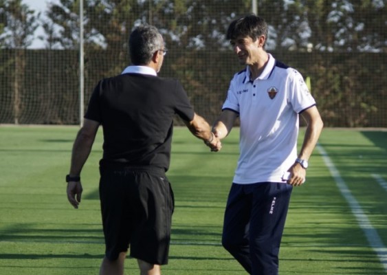 Elche y Granada jugarán tres veces en mes y medio


