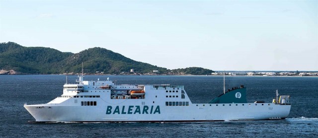 Baleària prevé invertir 60 millones en dos años para utilizar gas natural en cinco de sus buques