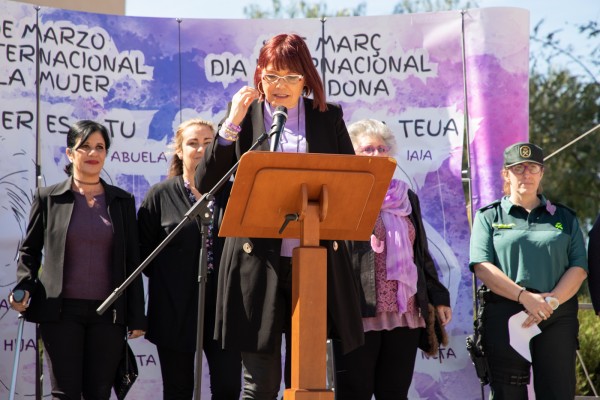 Celebración del Día de la Mujer en El Campello (fotos PEPE OLIVARES) 