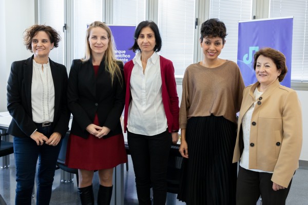 Desayuno de trabajo con mujeres emprendedoras y científicas en el PCA (Fotos: Pepe Olivares)