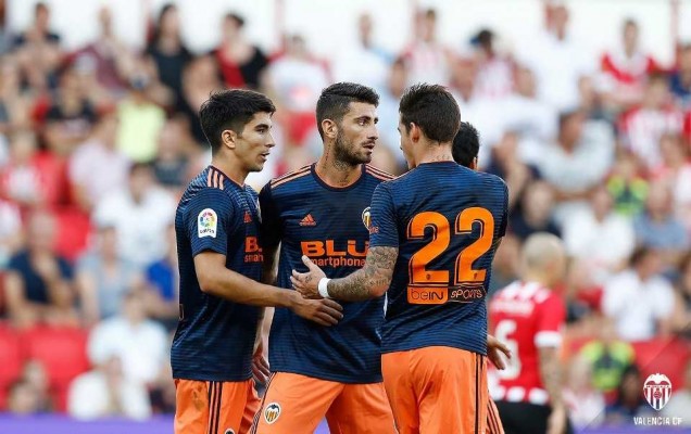 El fútbol británico mide el estado del Valencia