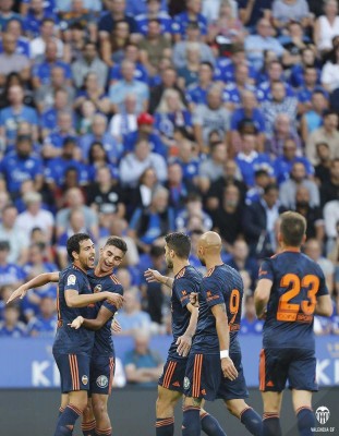 El Valencia sufre para empatar ante el Leicester