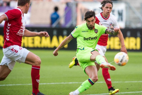 El Levante demuestra su coraje y empata en los minutos finales