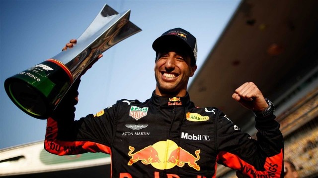 Daniel Ricciardo correrá con Renault la próxima temporada y abre la puerta a Carlos Sainz