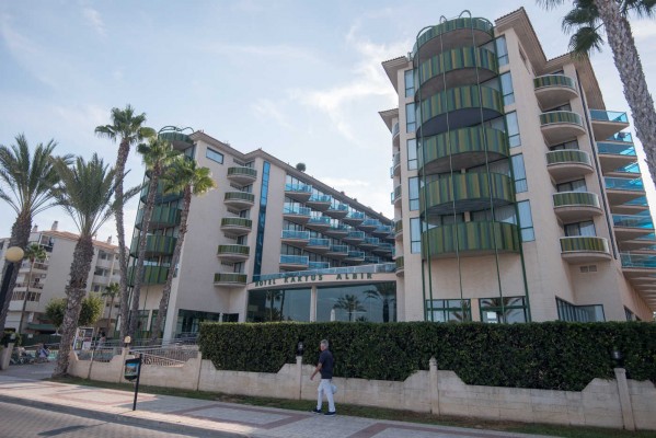 El TSJ ordena la demolición de parte del hotel Kaktus de l'Albir por no ajustarse al PGOU