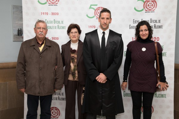 Acto de jura de nuevos graduados sociales en Alicante (fotos Pepe Olivares) 