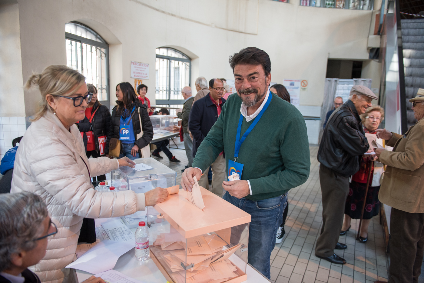 Votaciones de los candidatos en las elecciones generales del 10N (Fotos: Rafa Molina / Agencias)