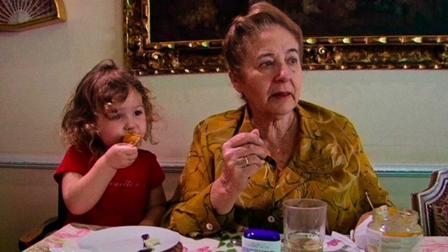 'Muchos hijos, un mono y un castillo': la Filmoteca recupera el documental premiado a un Goya