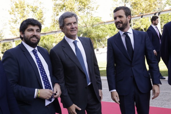 Casado presenta su plan en el Congreso de la Empresa Familiar (FOTOS: JUAN CARLOS CAVAL)