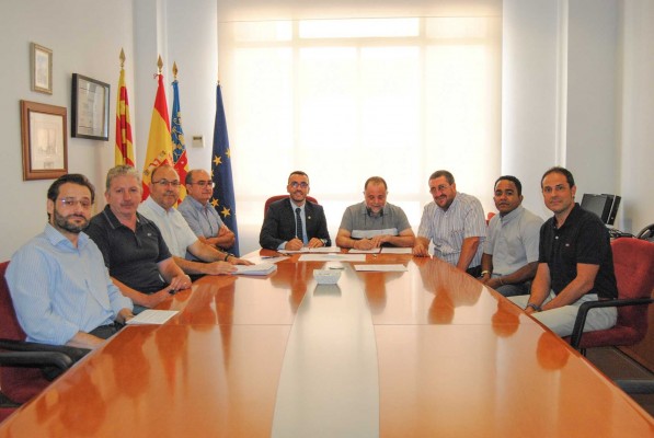 Vila-real sella el acuerdo para construir el nuevo pabellón Campió Llorens a coste cero para la ciudad