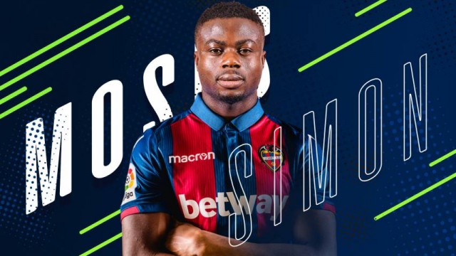 Moses Simon jugará en el Levante las próximas cinco temporadas