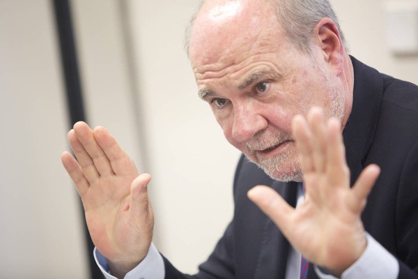 La Intervención considera irregular que García Reche no tenga contrato de alta dirección en la AVI