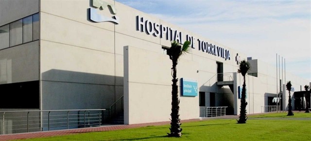 Los hospitales de Torrevieja y Vinalopó tienen una lista de espera 46 días frente a los 90 de la red pública