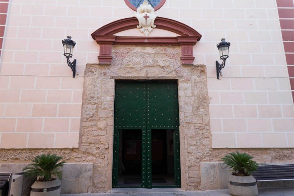 Aparecen nuevas pinturas medievales en una parroquia de la Pobla de Vallbona 