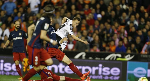 Cheryshev y Alcácer no pueden con los 'regalos' defensivos