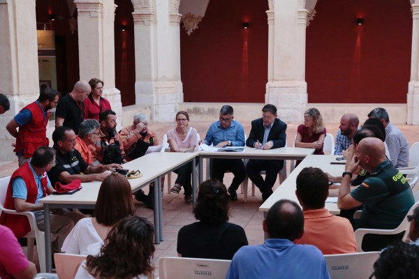 Puig espera que el incendio de Llutxent se dé por controlado este viernes: 