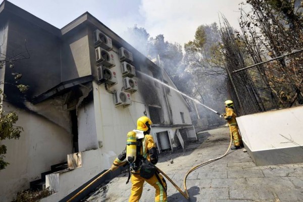 Las ayudas a los afectados por el incendio de Llutxent priorizarán las primeras residencias