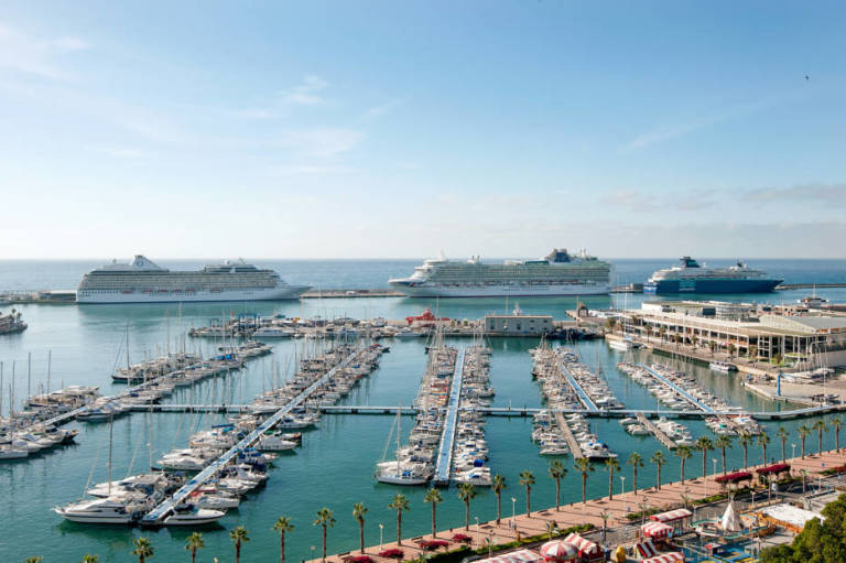 El número de cruceristas crece un 8,80 % en Alicante y un 4,41 % en València