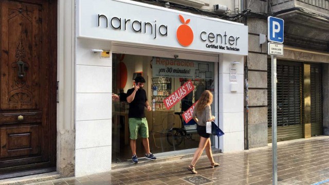 Naranjas que reparan manzanas: así es el grupo valenciano que triunfa al calor de Apple