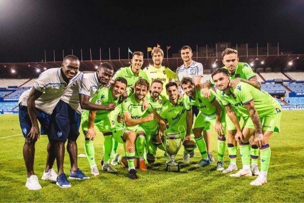 El Levante conquista el Memorial Lapetra desde el punto de penalti

