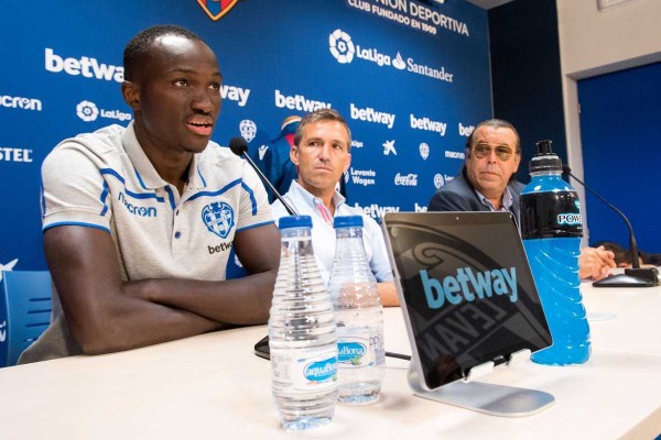 Dwamena: 