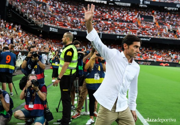 Marcelino potencia su plantilla