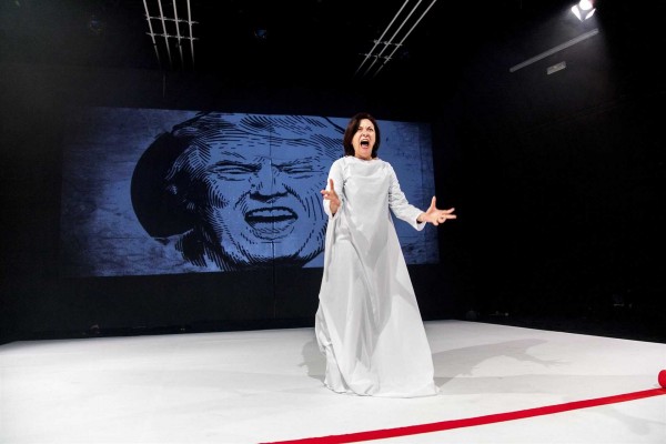 La obra 'Los invitados' lleva la tragedia de los refugiados hasta Sagunt a Escena