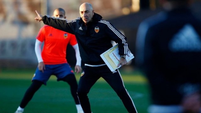 Ayestarán 'mima' a André Gomes en la vuelta al trabajo