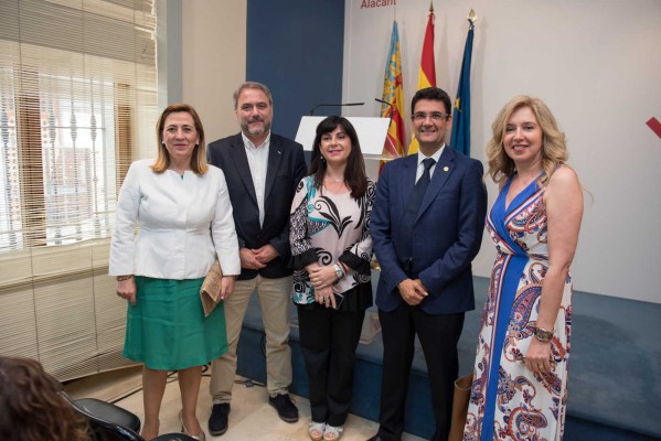 Toma de posesión de la consellera de Innovación (fotos RAFA MOLINA)