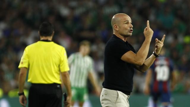 Paco López: 