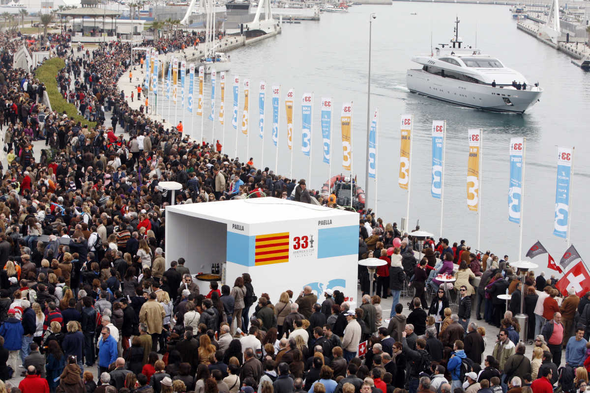 Bruselas investiga a España por ayuda ilegal en el crédito para las obras de la America's Cup