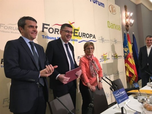 Morera recalca que el gobierno a la valenciana consiste en 