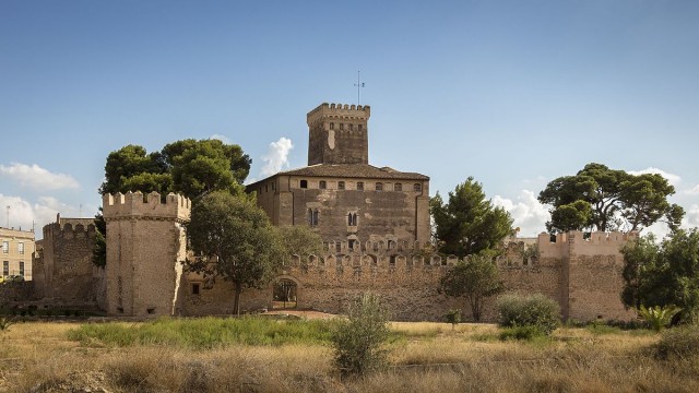 Seis castillos a menos de 40 kilómetros de València