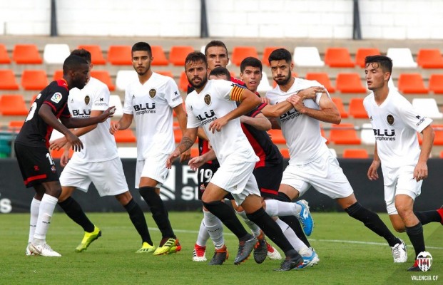 El Mestalla juega ante el CD Ebro con los refuerzos de Racic, Kangin y Javi Jiménez 