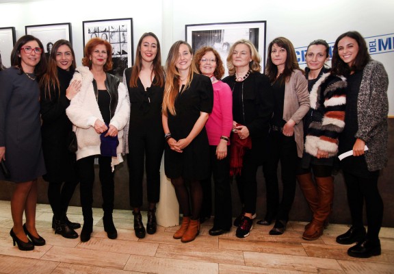 La exposición “Porque Cerveza es nombre de Mujer” recoge fondos para Kenia
