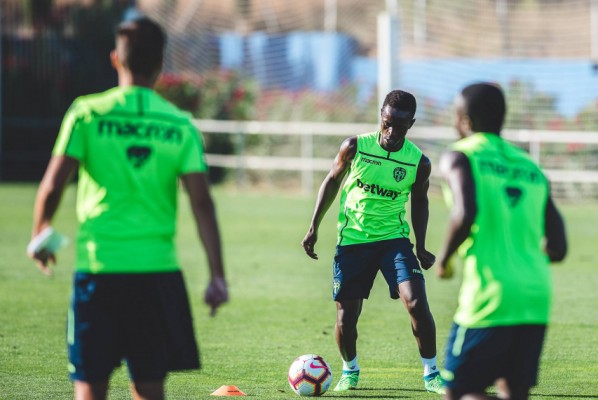 Boateng recibe el alta médica tras un mes lesionado


