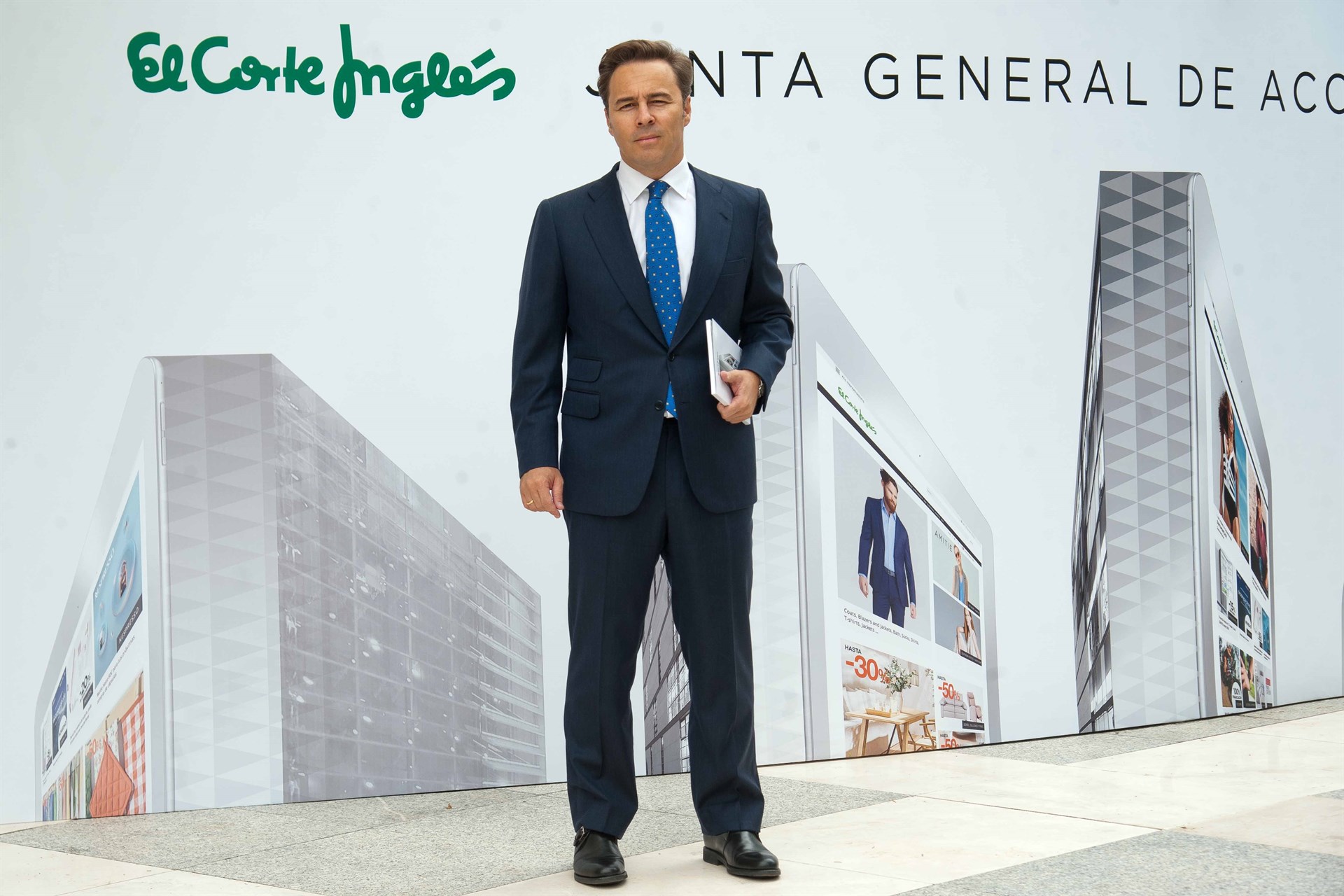Dimas Gimeno pacta su cese como consejero de El Corte Inglés horas antes de la junta