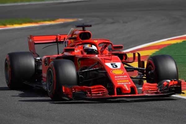 Vettel gana en Bélgica y recorta siete puntos a Hamilton