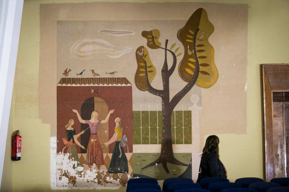 Comienza la restauración de los murales de Castelló y Baeza en Alicante