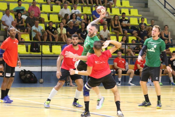 El Fertiberia prepara la temporada con encuentros ante Asobal y Sant Martí

