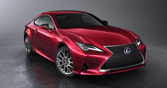 El nuevo Lexus RC 300h llegará a España en 2019
