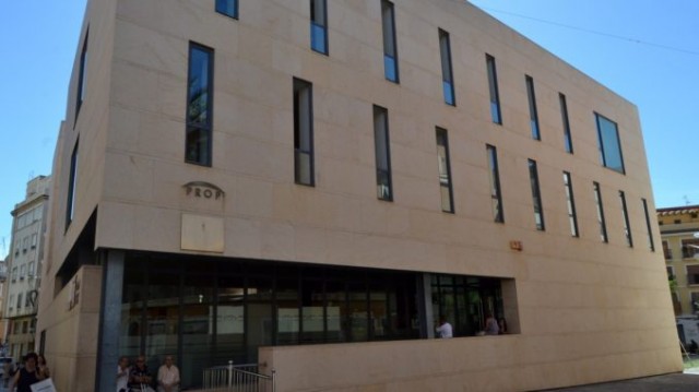 Asaja, regantes y el Ayuntamiento de Orihuela alegan contra el traslado de la Oficina Agraria 