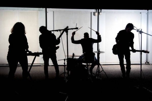 Accidentes, tormentas y noise rock: La Jetée despide el verano en Confetti San Juan