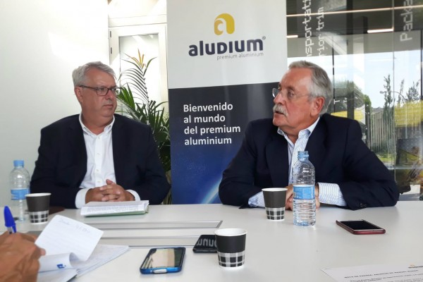 Aludium recuperará en diciembre la fundición que cerró por la crisis y entra en Estados Unidos