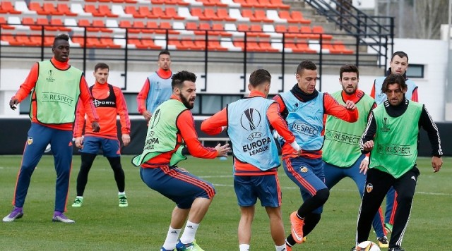 El Valencia viaja a Bilbao sin Cheryshev, Enzo, Bakkali, Alves y Siqueira
