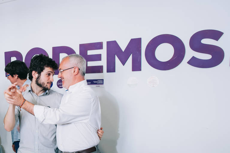 El actual líder de Podem, Antonio Estañ, y su predecesor, Antonio Montiel. Foto: KIKE TABERNER - 