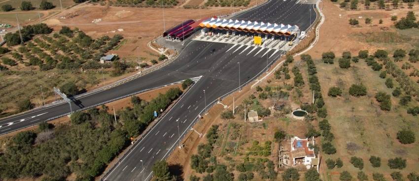 El Gobierno aprueba exenciones y bonificaciones de peaje a camiones en varios tramos de la AP-7