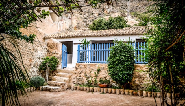 De ruta por los rincones de la vida de Miguel Hernández en Orihuela
