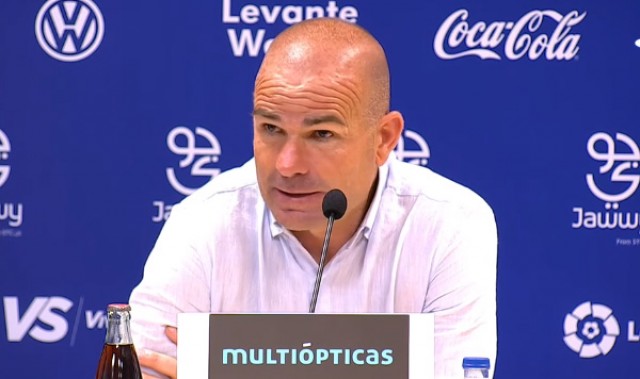 Paco López: 